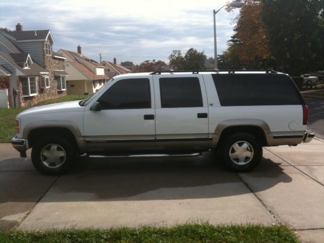 1999 GMC Suburban Unknown