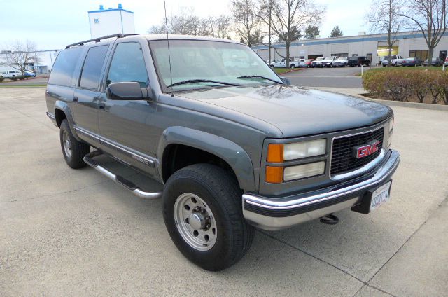 1999 GMC Suburban Slt/laramie 4D Quad Cab Truck