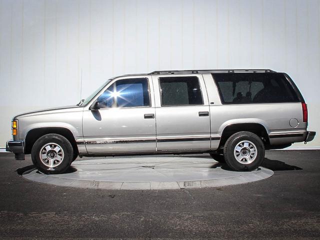 1999 GMC Suburban Autobahn