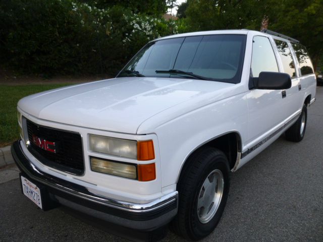 1999 GMC Suburban Unknown