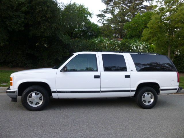 1999 GMC Suburban Unknown