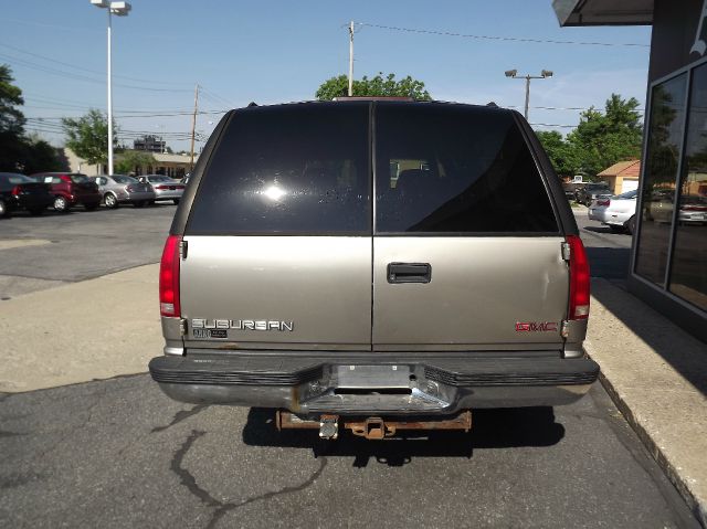1999 GMC Suburban Unknown