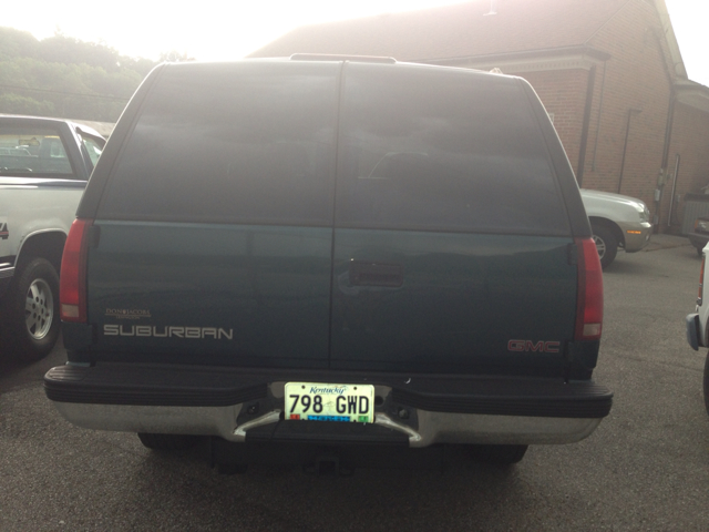 1999 GMC Suburban Unknown
