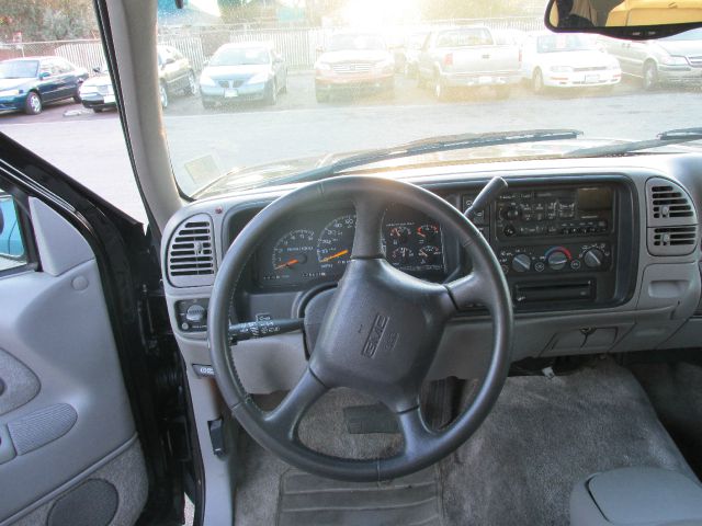 1999 GMC Suburban Unknown