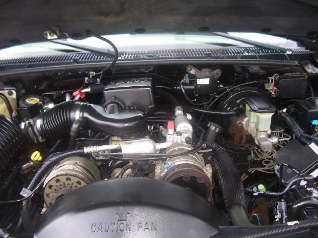 1999 GMC Suburban EX Automatic W/leatherdvd RES