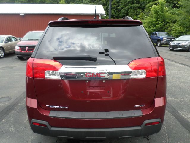 2011 GMC Terrain 750li Xdrive 1-ownerawdnavigation Sedan