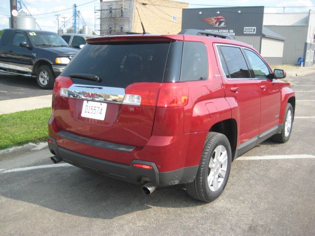 2013 GMC Terrain Nav-tv/dvd-quads-third-sunroof-leather-4wd-6 CD TH