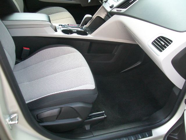 2013 GMC Terrain Nav-tv/dvd-quads-third-sunroof-leather-4wd-6 CD TH