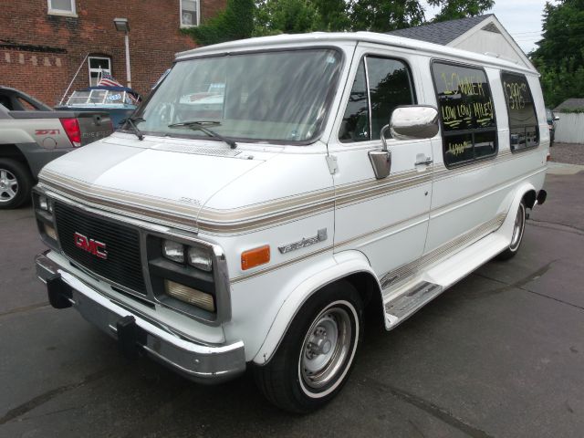 1992 GMC Vandura G2500 SE - Convertible Sharp