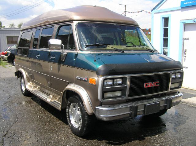1995 GMC Vandura G2500 SE - Convertible Sharp