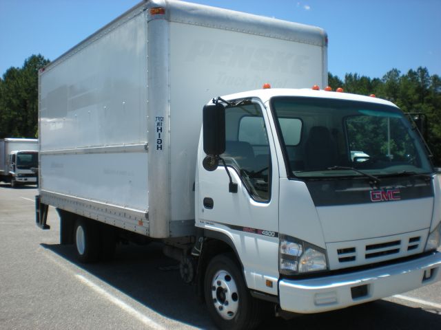 2007 GMC W4500 SR5 TRD Sport
