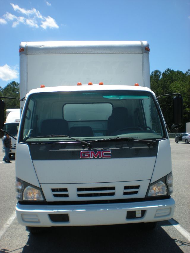 2007 GMC W4500 SR5 TRD Sport