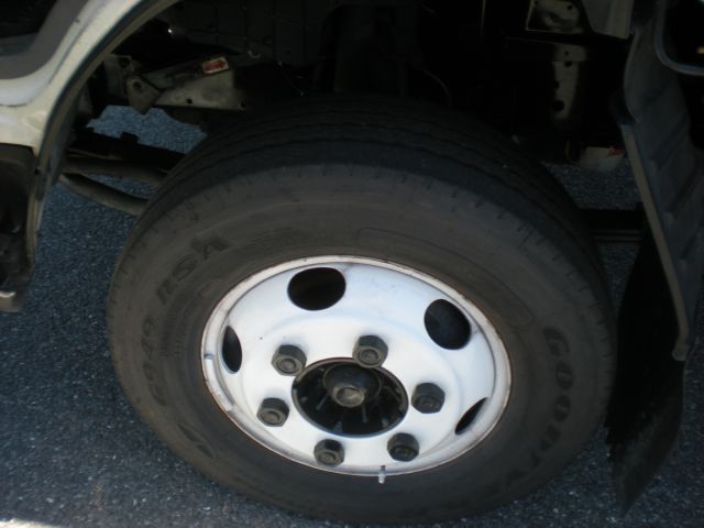 2007 GMC W4500 SR5 TRD Sport