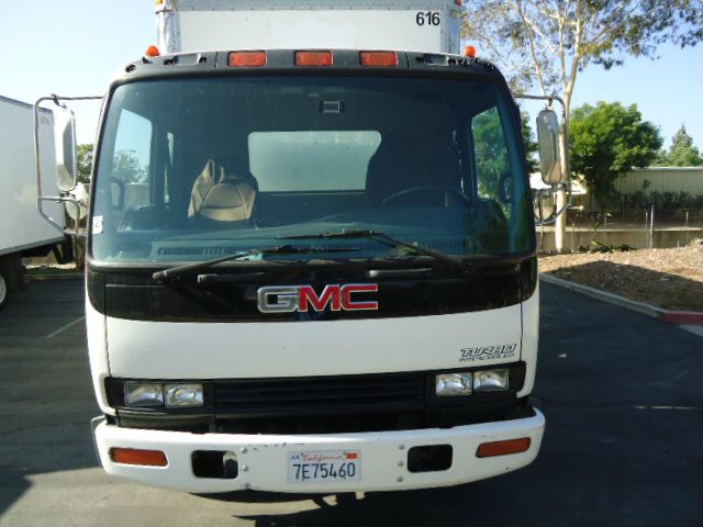 2004 GMC WT 5500 4 Door Package 1