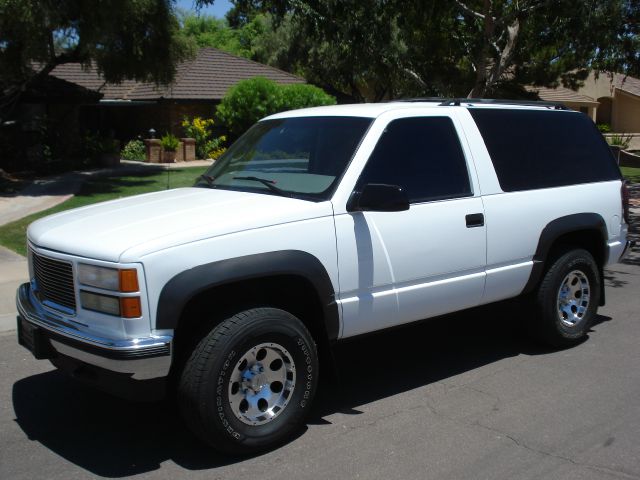 1997 GMC Yukon EX Manual 2WD