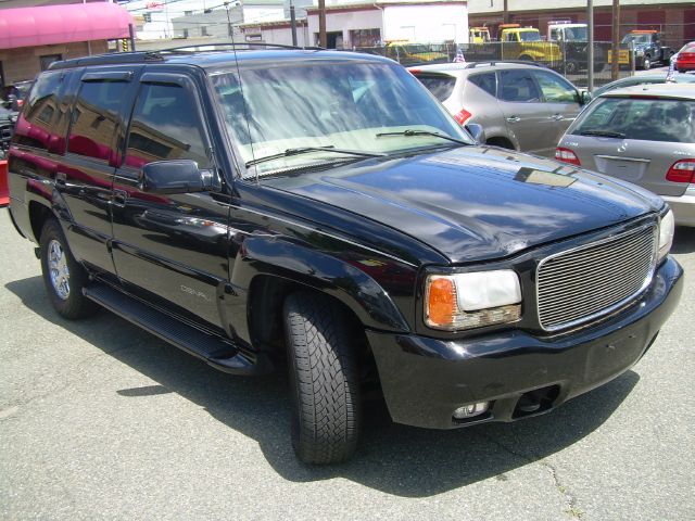 1999 GMC Yukon New Beetle Hatchback 2D