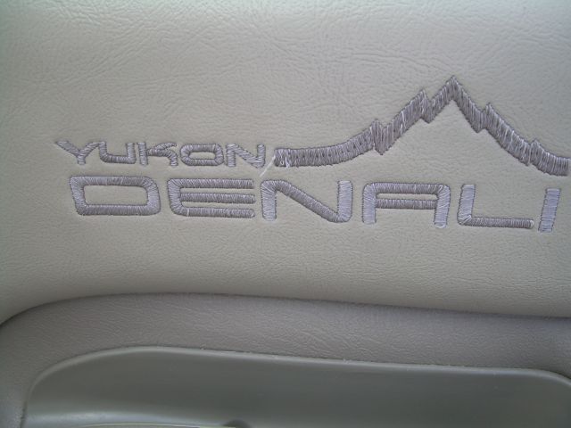 1999 GMC Yukon New Beetle Hatchback 2D