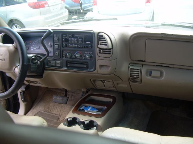 1999 GMC Yukon New Beetle Hatchback 2D