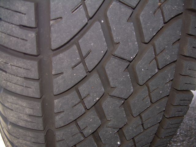 1999 GMC Yukon New Beetle Hatchback 2D