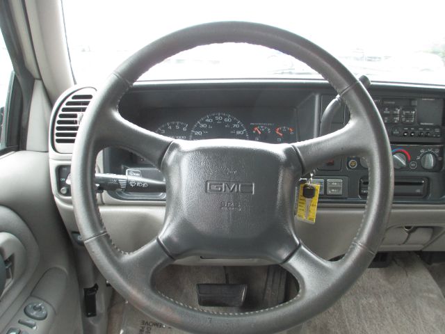 1999 GMC Yukon 4x4 Crew Cab LE