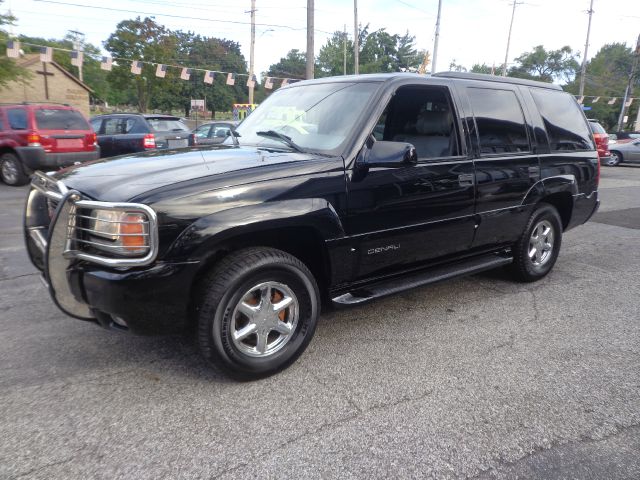 1999 GMC Yukon 4x4 Crew Cab LE