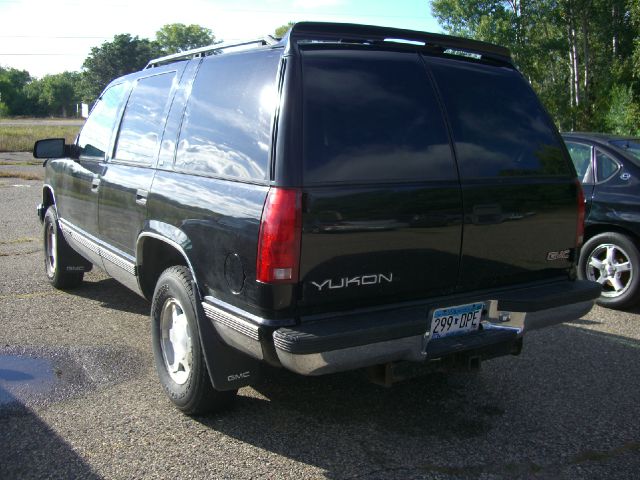 1999 GMC Yukon 4x4 Crew Cab LE