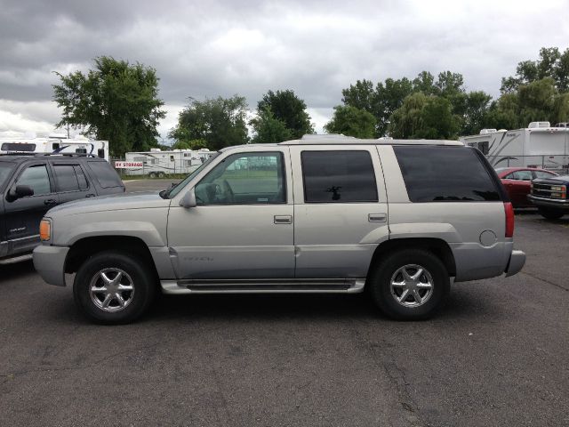 1999 GMC Yukon 4x4 Crew Cab LE