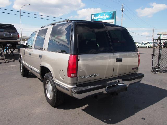 1999 GMC Yukon SLT