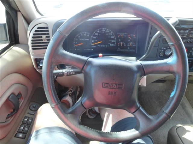1999 GMC Yukon 2.5 S w/SL Pkg