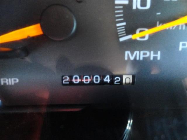 1999 GMC Yukon 2.5 S w/SL Pkg