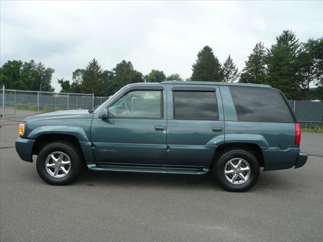 1999 GMC Yukon Ram 3500 Diesel 2-WD