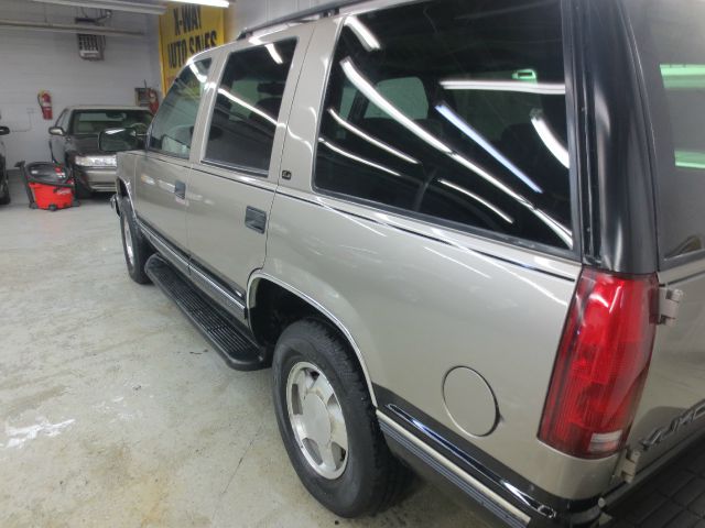 1999 GMC Yukon 4x4 Crew Cab LE