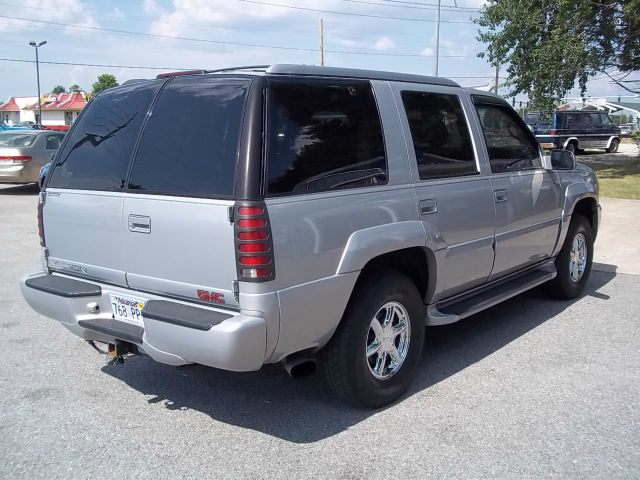 2000 GMC Yukon 4x4 Crew Cab LE