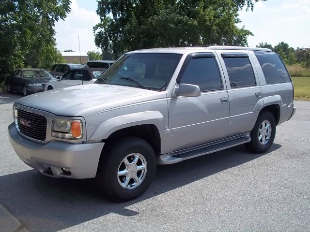 2000 GMC Yukon 4x4 Crew Cab LE
