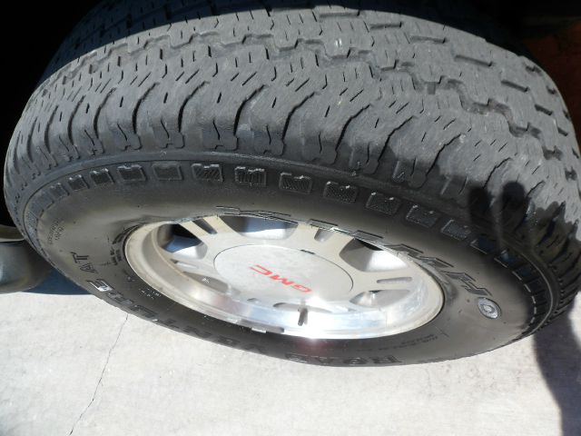 2000 GMC Yukon 4x4 Crew Cab LE