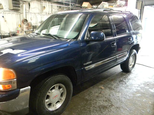 2000 GMC Yukon 4x4 Crew Cab LE