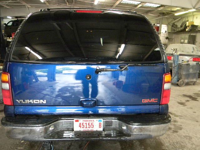 2000 GMC Yukon 4x4 Crew Cab LE