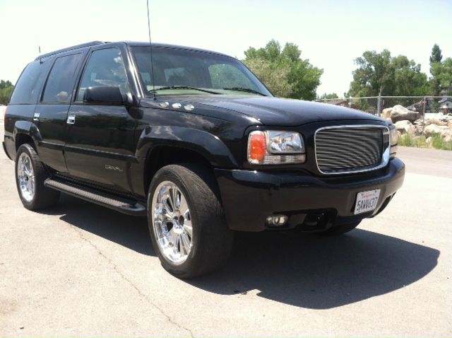 2000 GMC Yukon Base