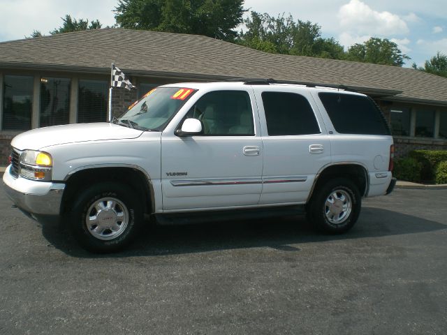 2001 GMC Yukon 4x4 Crew Cab LE