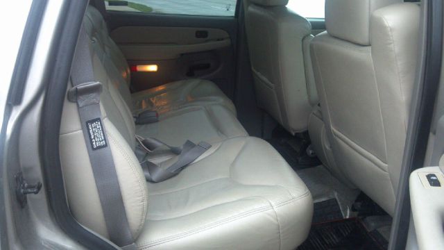 2001 GMC Yukon 4x4 Crew Cab LE