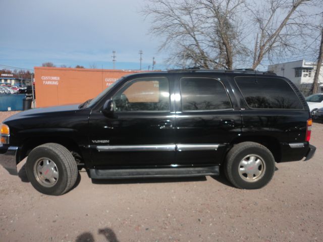 2001 GMC Yukon Wagon SE