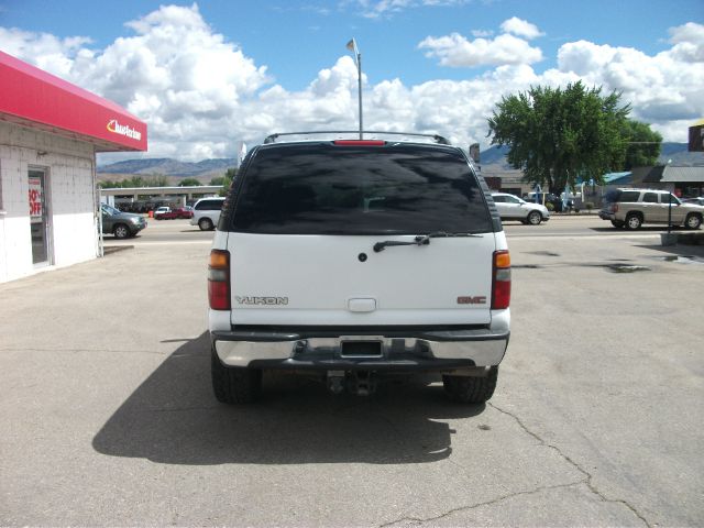 2002 GMC Yukon Ram 3500 Diesel 2-WD