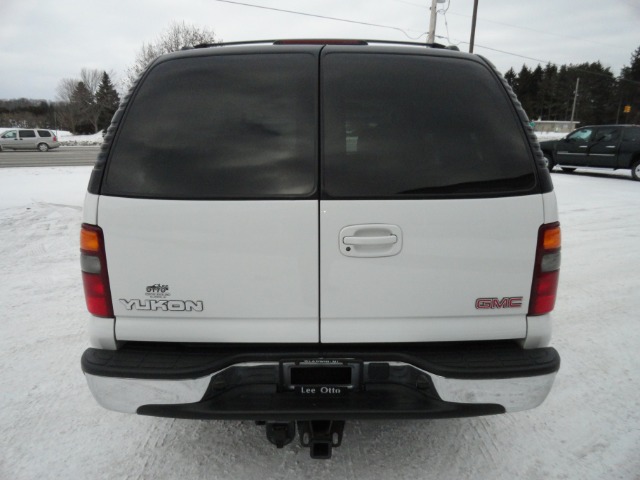 2002 GMC Yukon Ram 3500 Diesel 2-WD