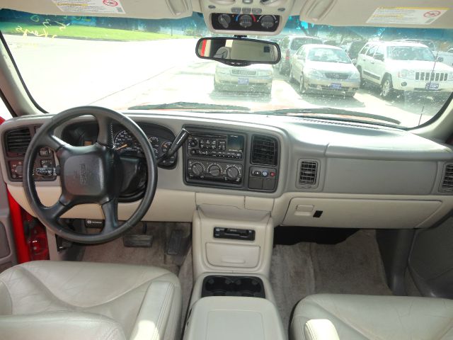 2002 GMC Yukon Ram 3500 Diesel 2-WD