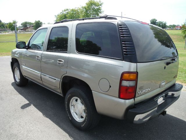 2002 GMC Yukon Ram 3500 Diesel 2-WD