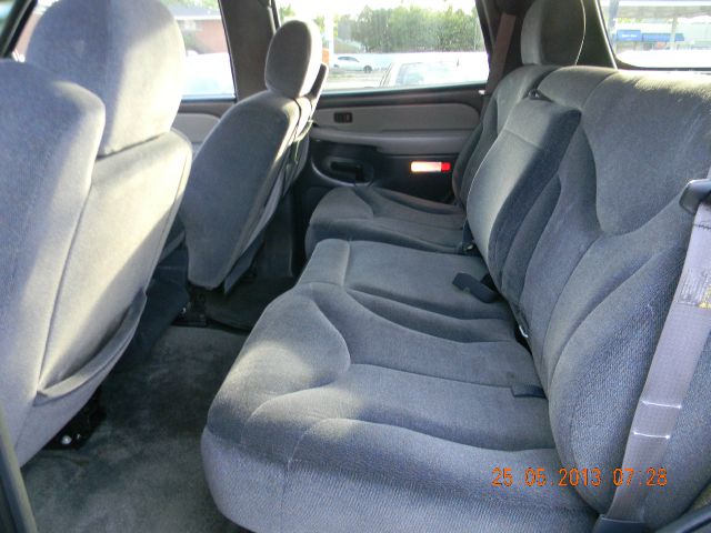 2002 GMC Yukon Ram 3500 Diesel 2-WD