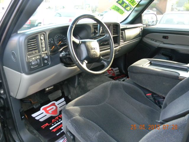 2002 GMC Yukon Ram 3500 Diesel 2-WD