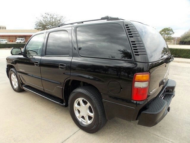2002 GMC Yukon EX Sedan 4D
