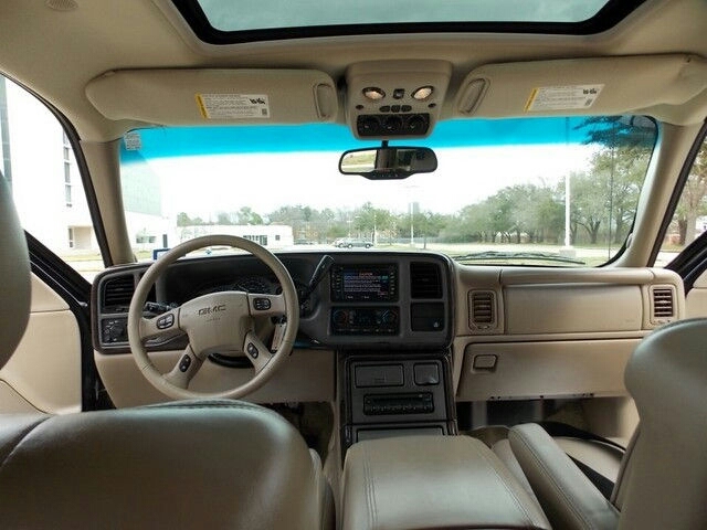 2002 GMC Yukon EX Sedan 4D