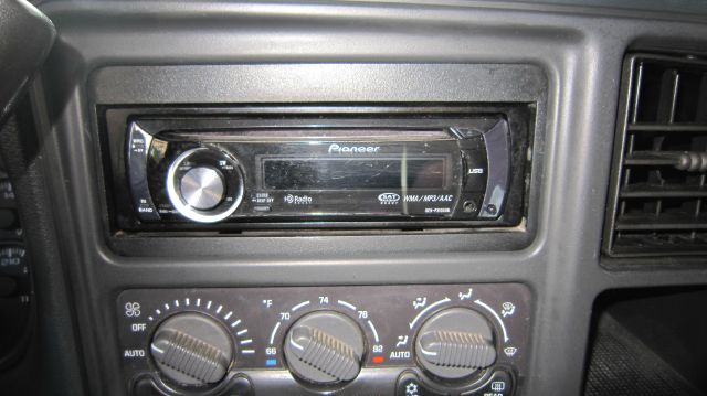 2002 GMC Yukon Ram 3500 Diesel 2-WD